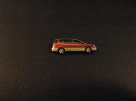 Mitsubishi Space Runner ( space wagon) rood